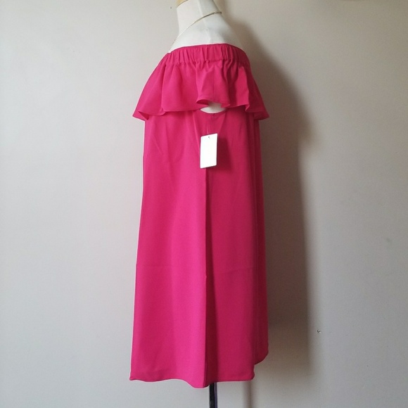 Chelsea28 Off the Shoulder Crepe Dress - Picture 3 of 6